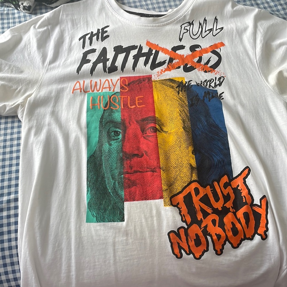Graphic tee